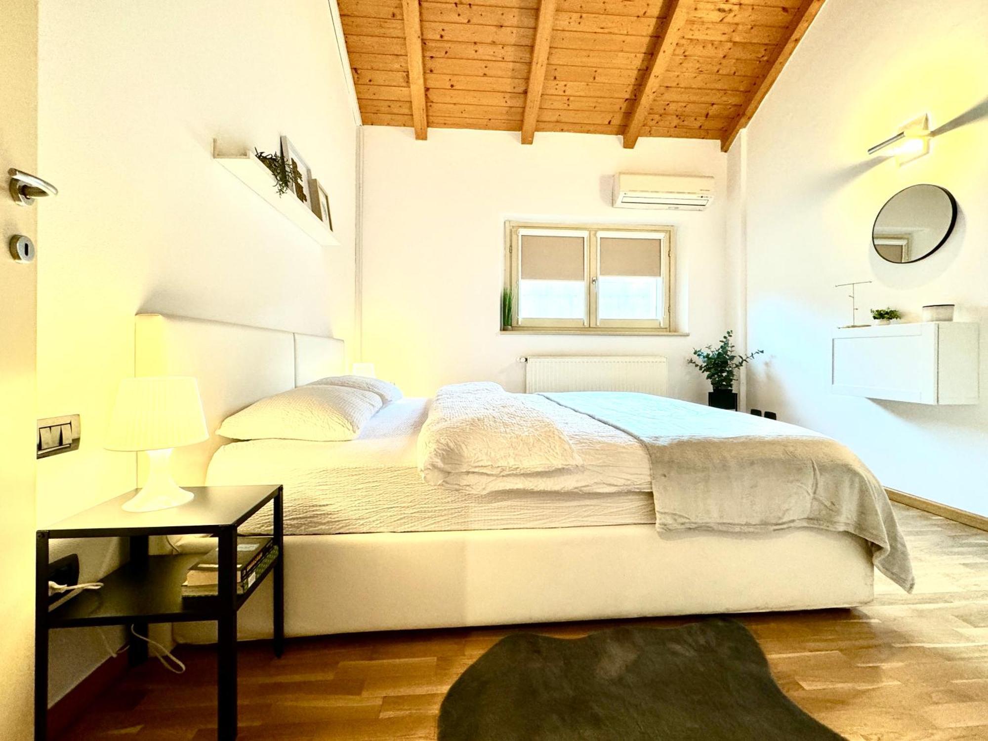 The Loft Apartment Timisoara Luaran gambar